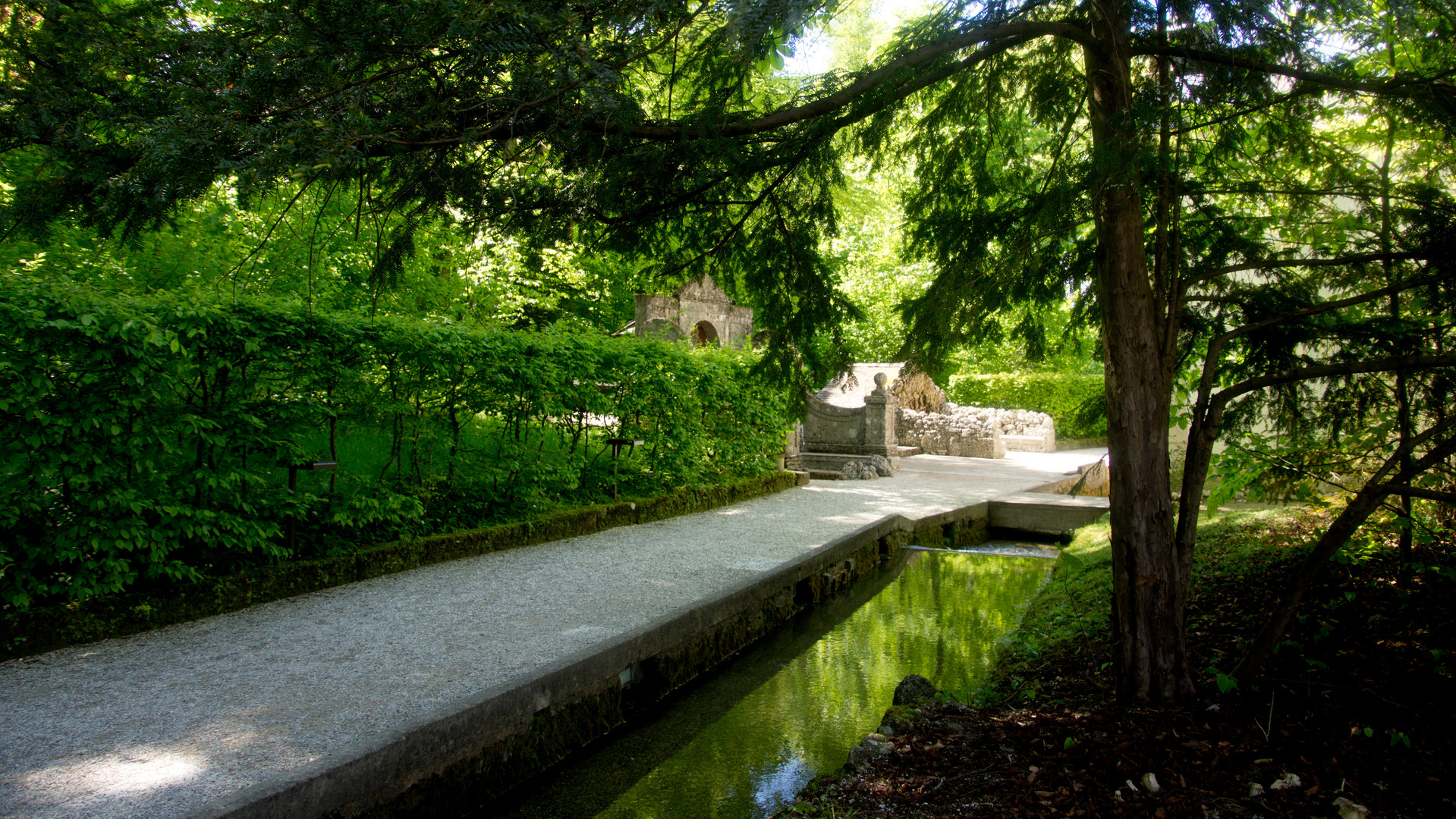 In der Parkanlage vom Schloss Hellbrun