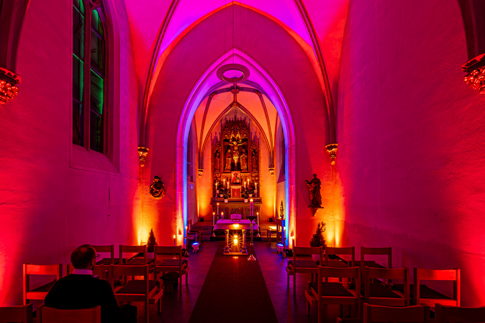 in der Peter-Friedhofen-Kapelle in Koblenz