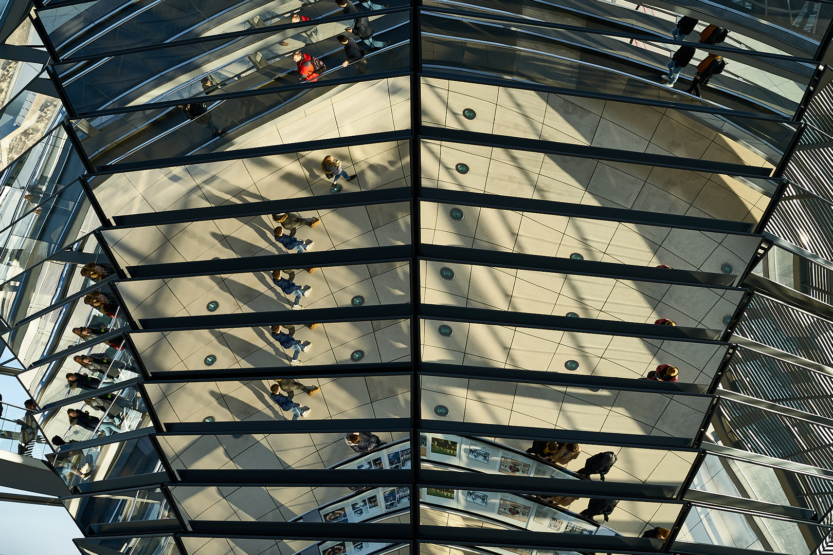 In der Reichstagskuppel No.1