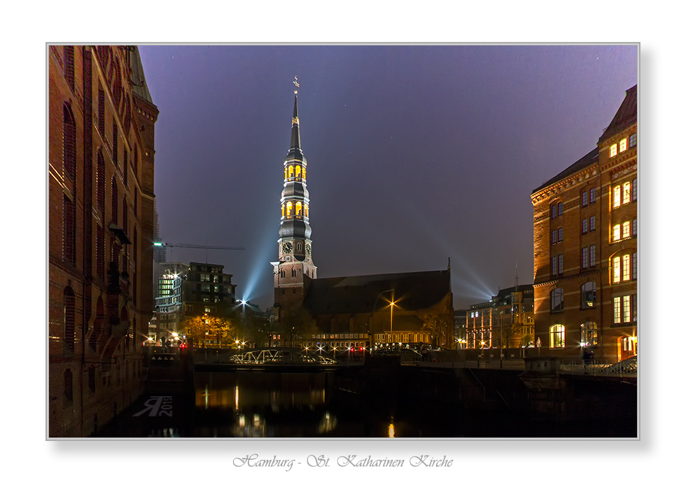 In der Speicherstadt Nachts um halb Zwölf......