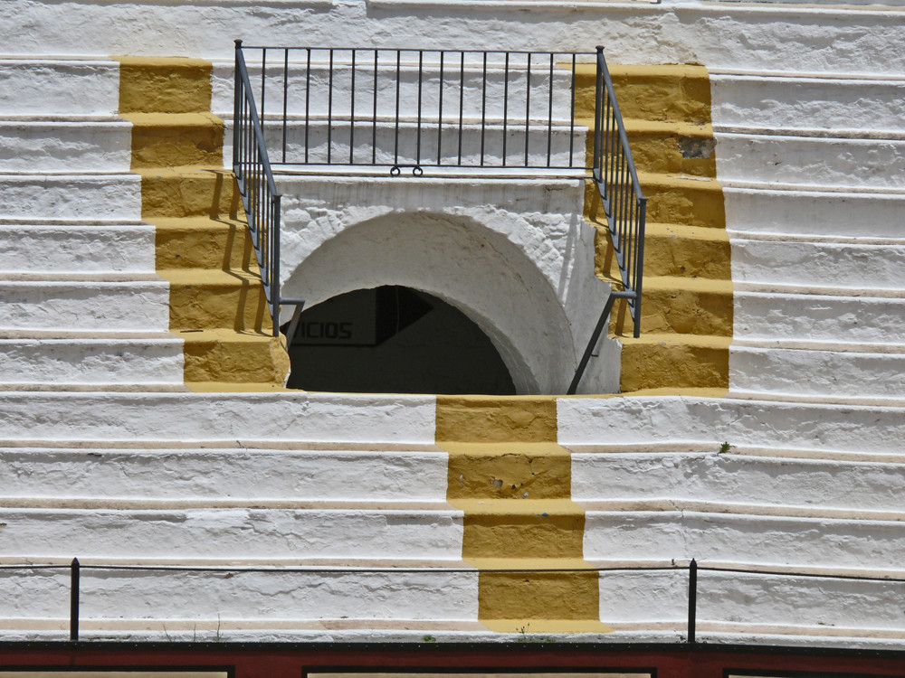 In der Stierkampfarena Priegos