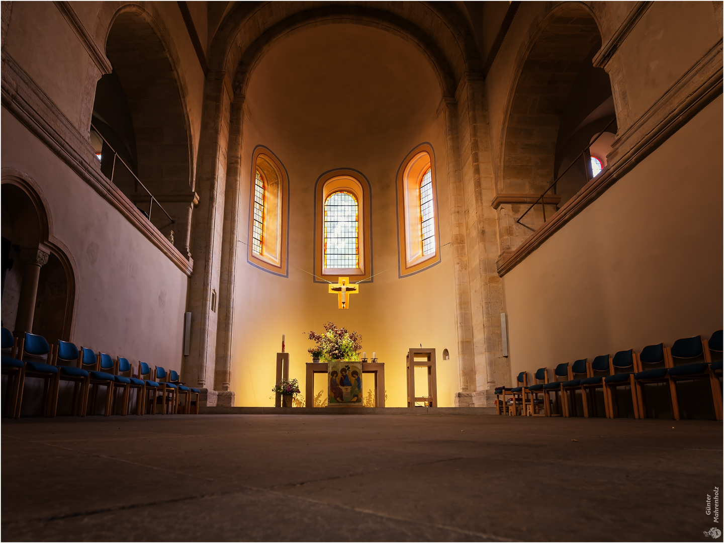 In der Stiftskirche St. Petrus auf dem Petersberg