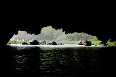 In der "trockenen Ha Long Bucht" (4)