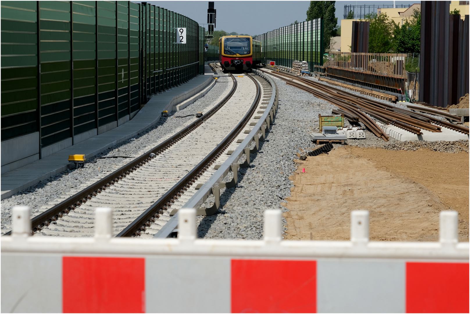 In diesem Schlund verschwindet die S-Bahn