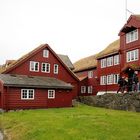 In diesen alten Gebäuden war früher das Parlament von Thorshavn.