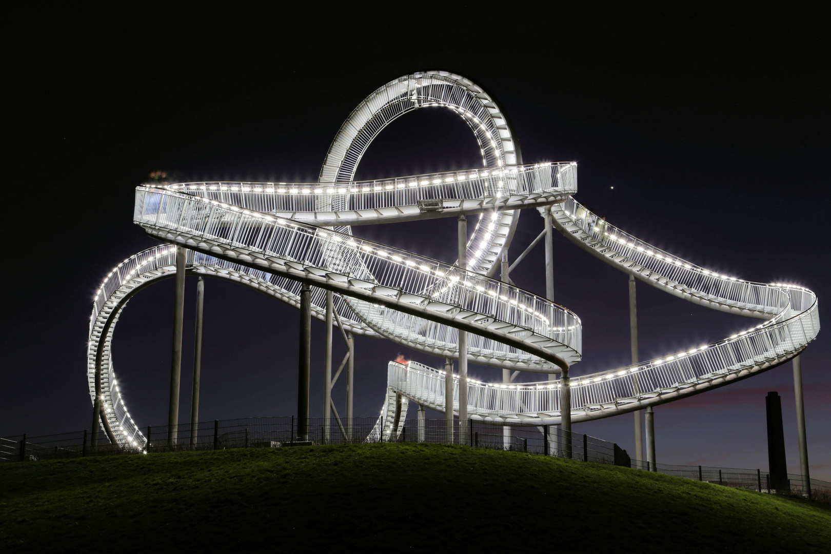 in Duisburg bei Nacht