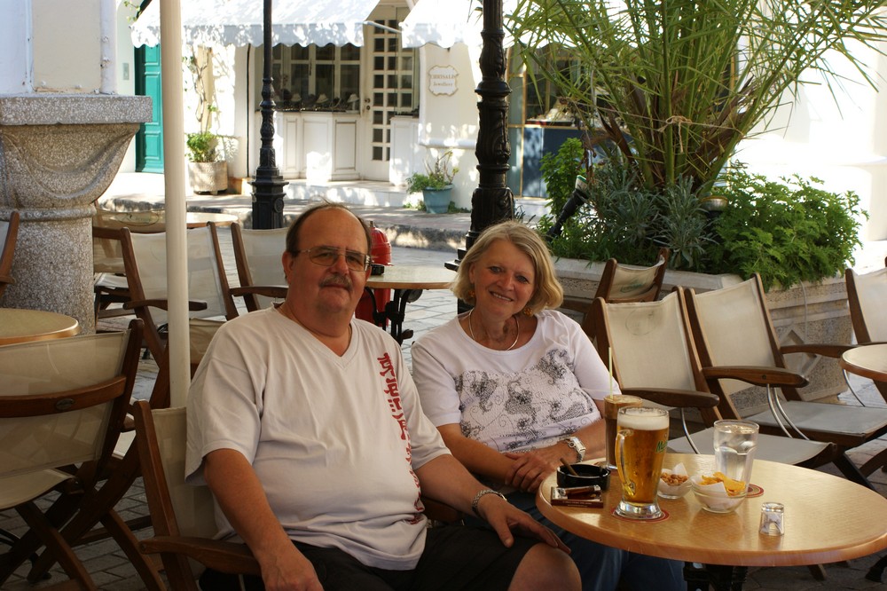 In einem Cafe in Kos.