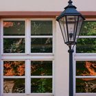 In einem Fenster des St. Elisabeth-Gymnasiums in Heiligenstadt ...