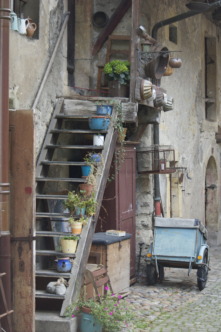 In einer Gasse in Murten