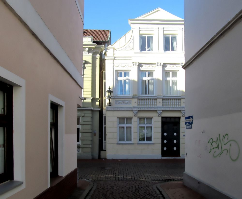 in einer Gasse in Stade Foto &amp; Bild fenster, laterne