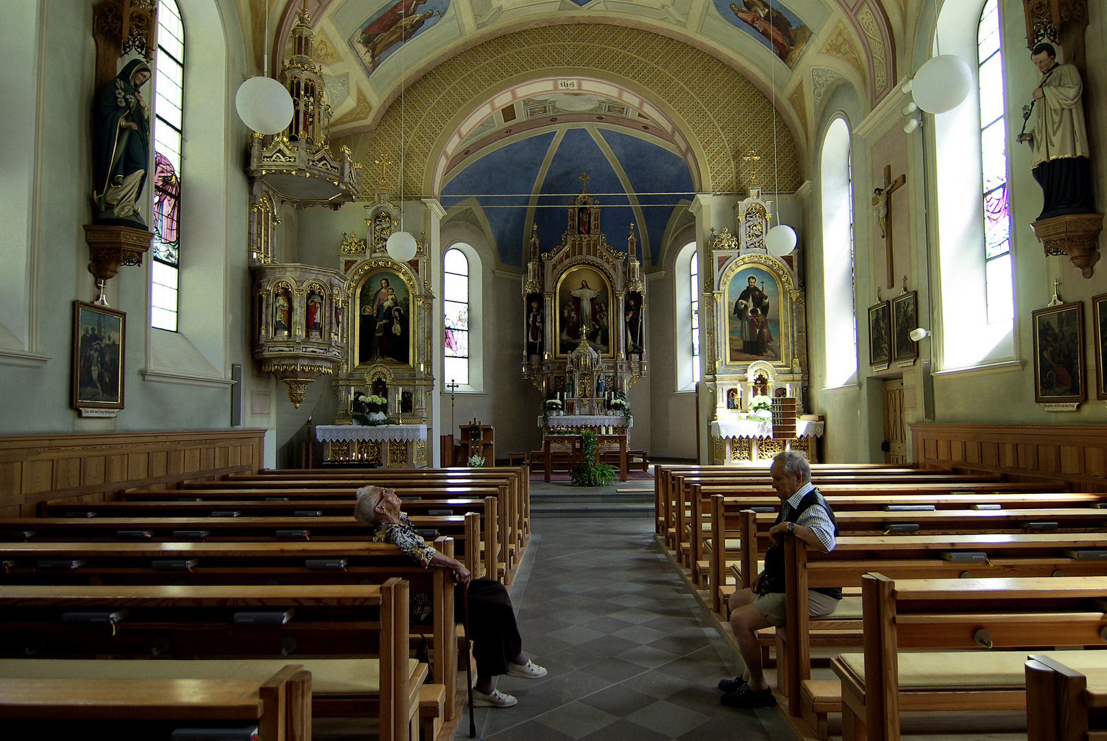 ..in einer kleinen Kirche