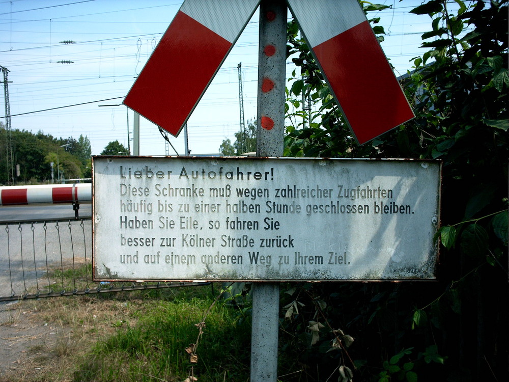 In Ermangelung der nötigen Ortskenntnisse beschloss ich spontan keine Eile zu haben.