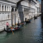 In fila per uno verso ponte dei sospiri