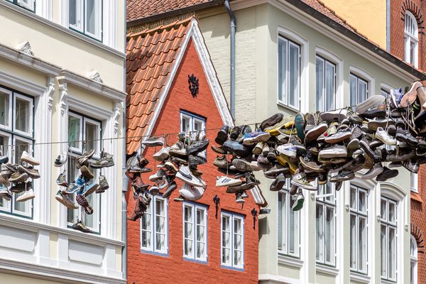 In Flensburg stellt man die Schuhe nicht vor die Tür sondern hängt sie über die Leine
