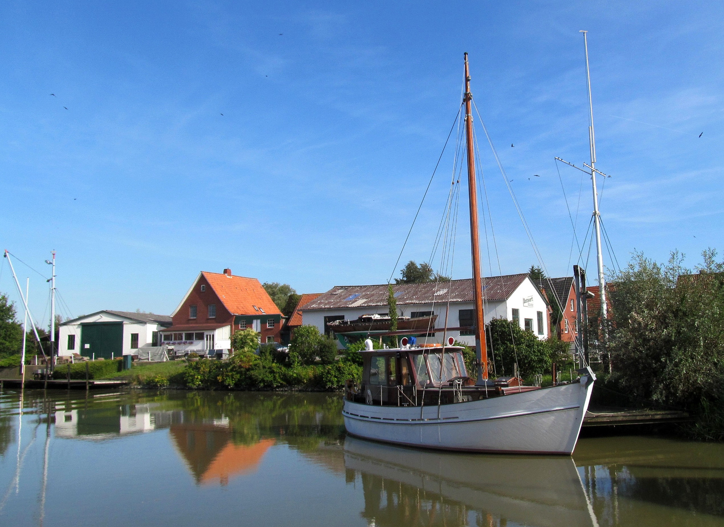 in Freiburg / Elbe im Hafen ...