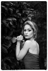 In front of the green wall - Hot summer # 7