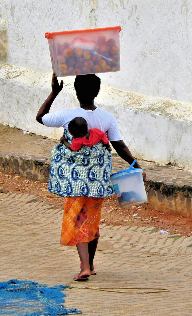 In Ghana ein alltägliches Bild