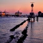 ...in Hamburg sagt man tschüss! Queen Mary 2 Auslauf.