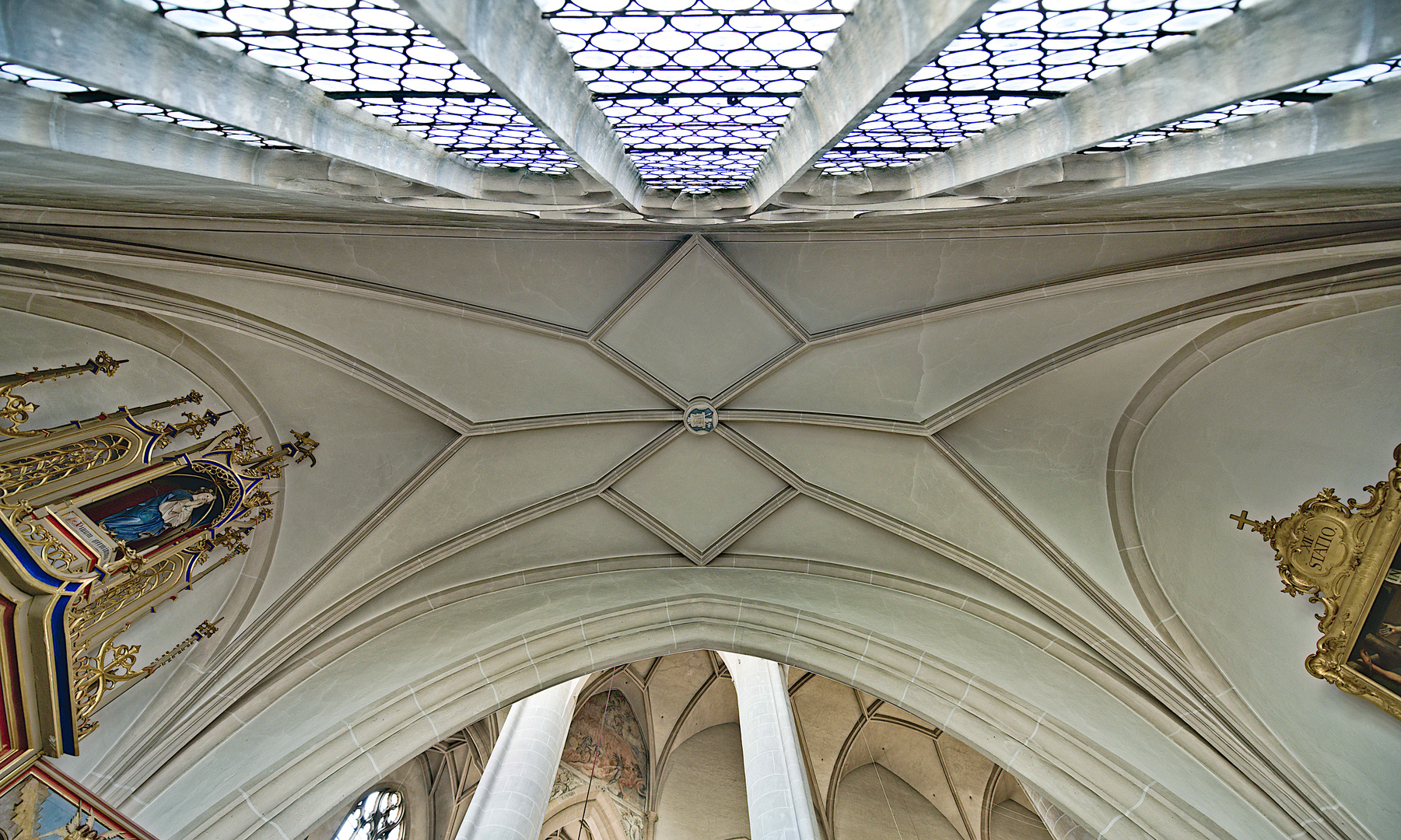 IN Ingolstadt Muenster KirchenKapelle KreuzRippenGewoelbe 21E_0327