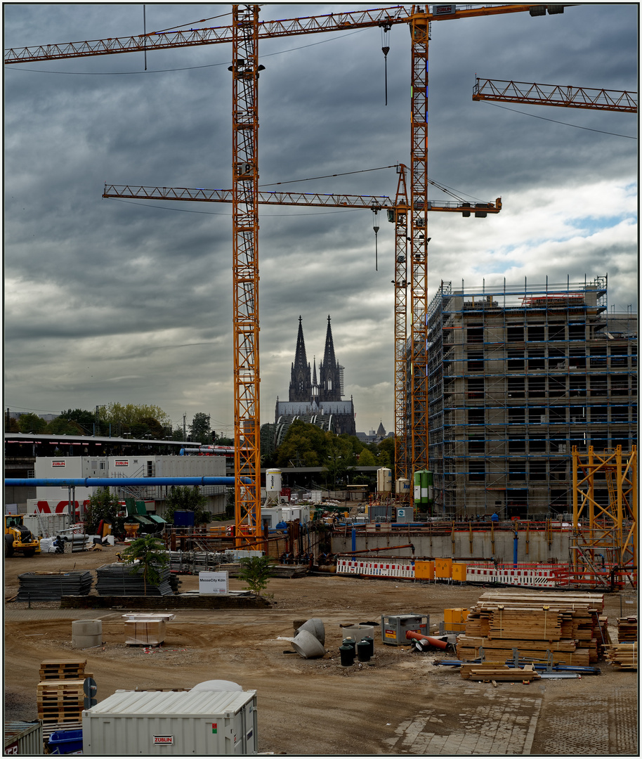 in Köln wird immer irgendwo gebaut..