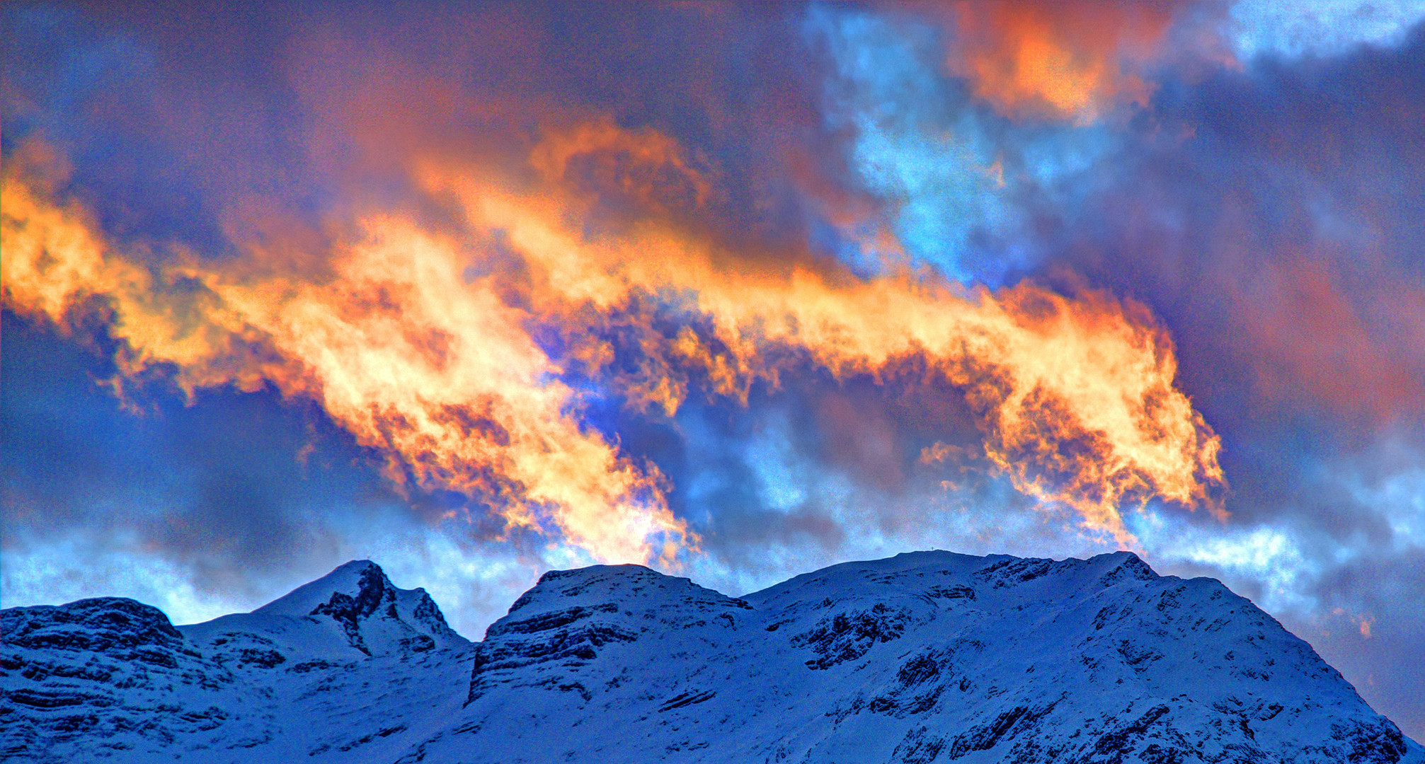 In Lech brennen die Berge