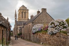 in Locronan (II)