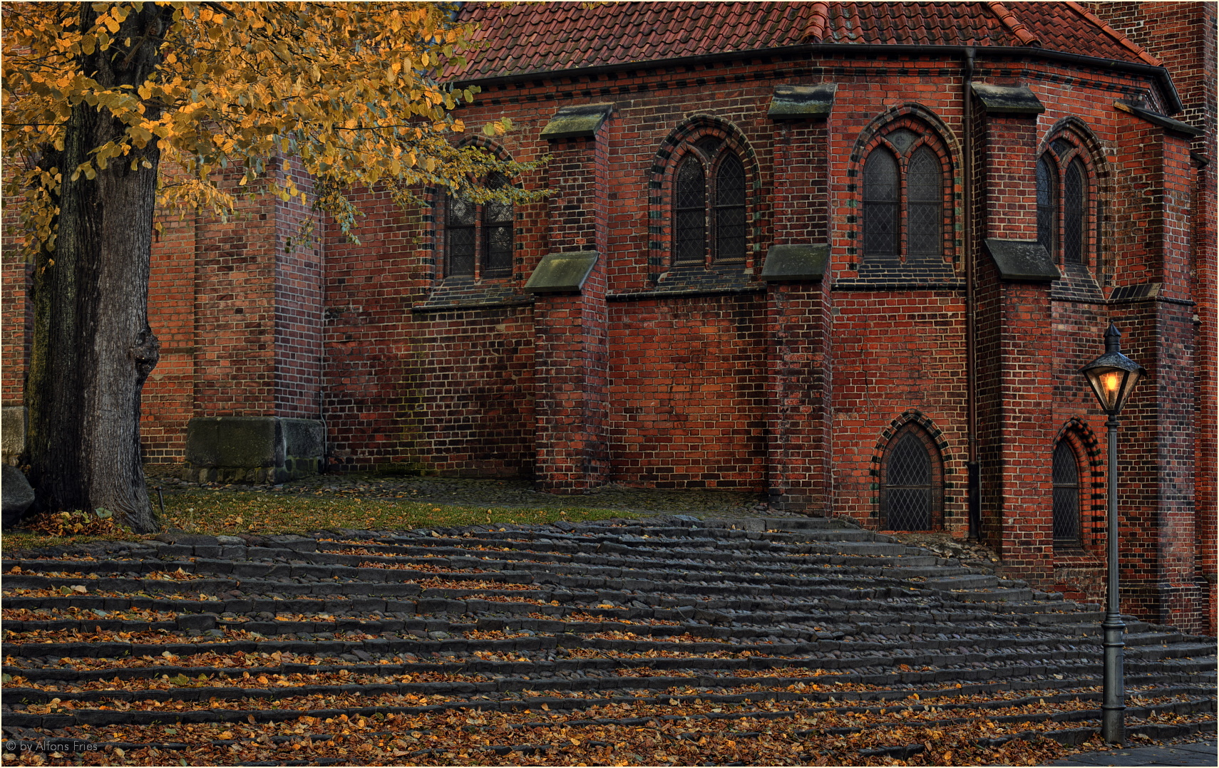 In Lüneburg, achter de Kark*