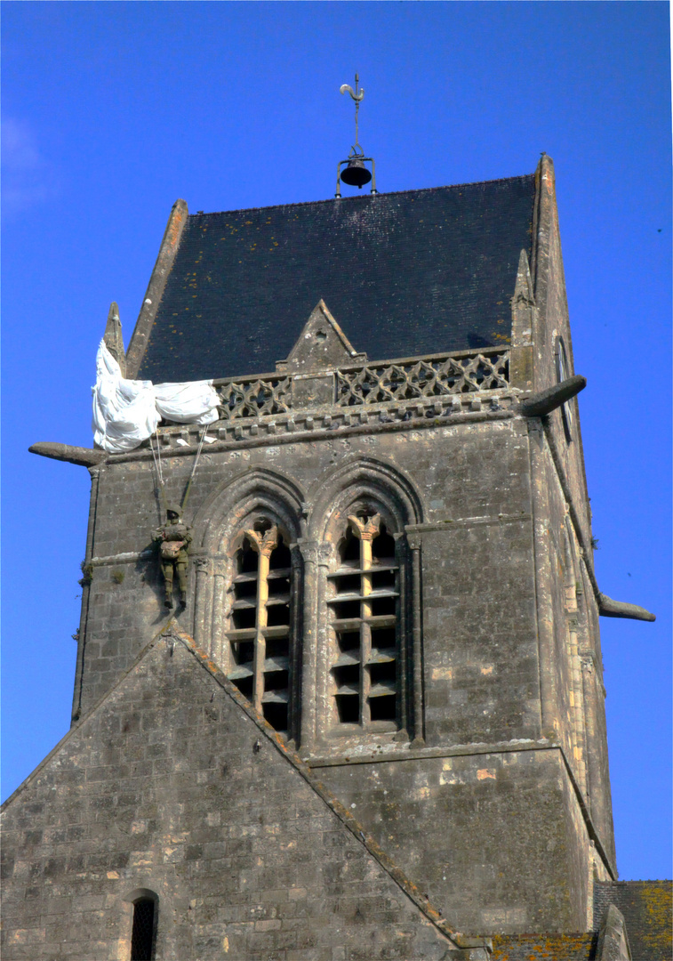 IN MEMORIAM Le Clocher de Ste Mère