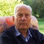 In memoriam Wilfried von Kalckstein im Sommer 2014 im Garten vor seinem Haus.     † am 22. März 2016