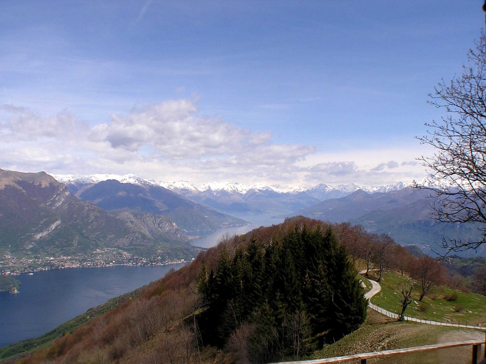 In mezzo al lago di Como