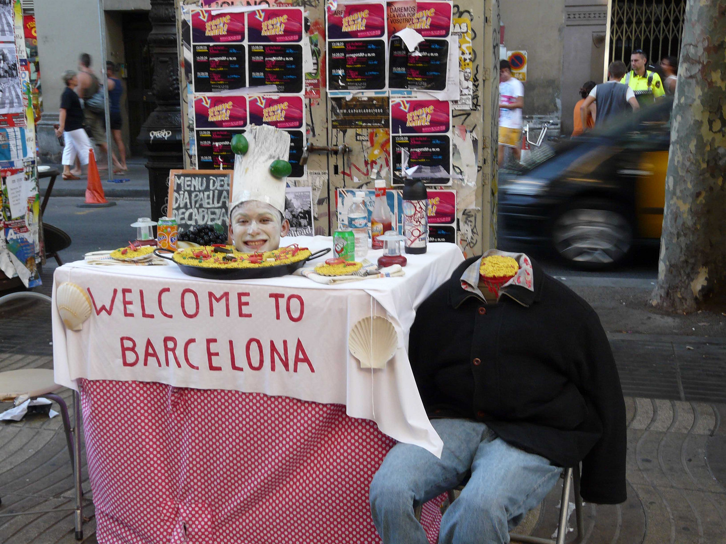 In mezzo alla "ramblas" BARCELONA , spagna