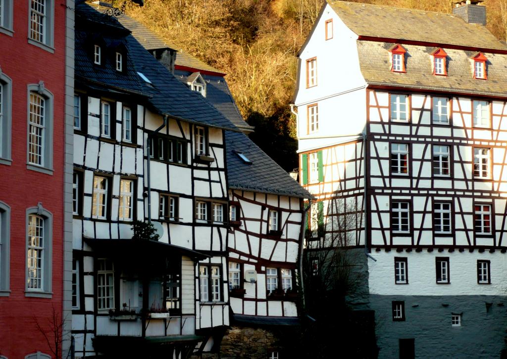 --  in  MONSCHAU  --