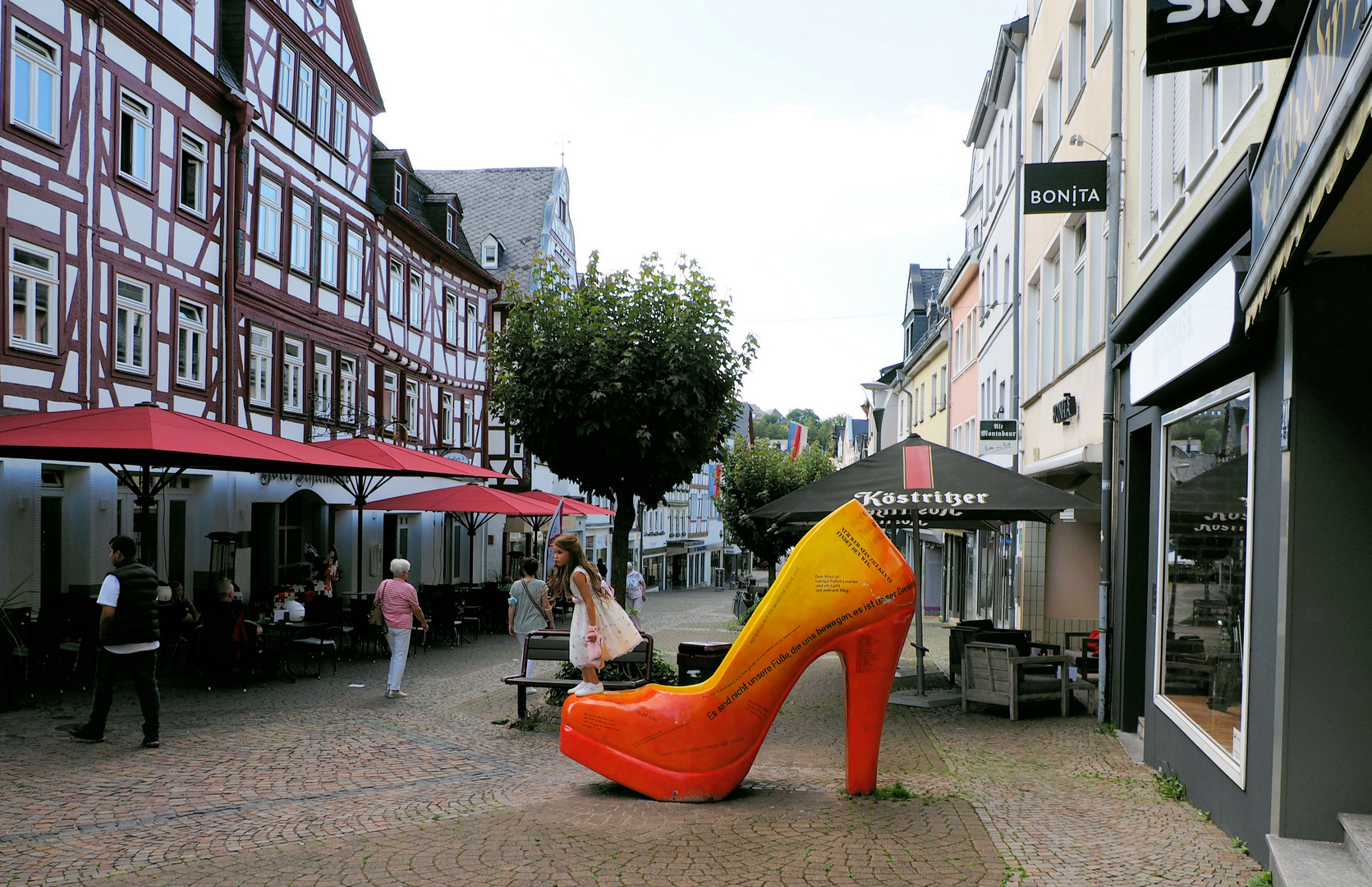 In Montabaur lebt man auf großem Fuß … 