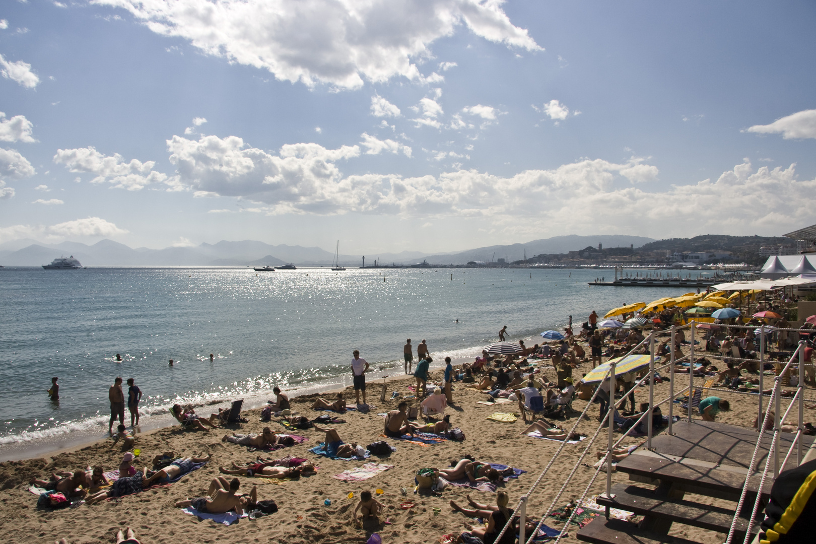 ...in Nizza will mein Liebster mit mir baden gehn, das wär so wunderschön...