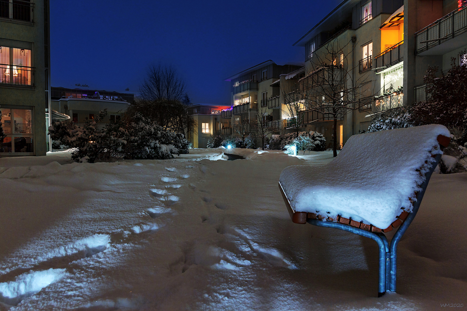 - In Potsdam hat es geschneit,...