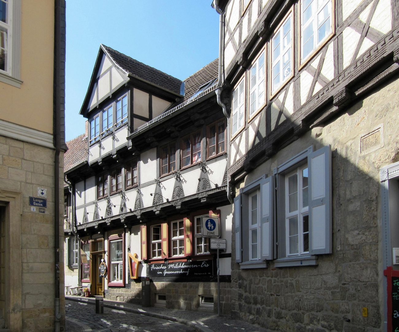 In Quedlinburg / Harz .