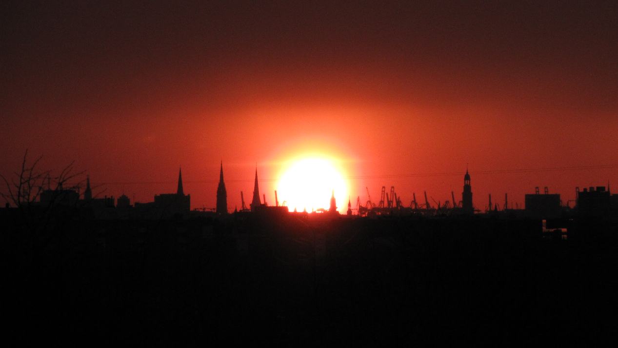 In Rot über Hamburgstadt 01