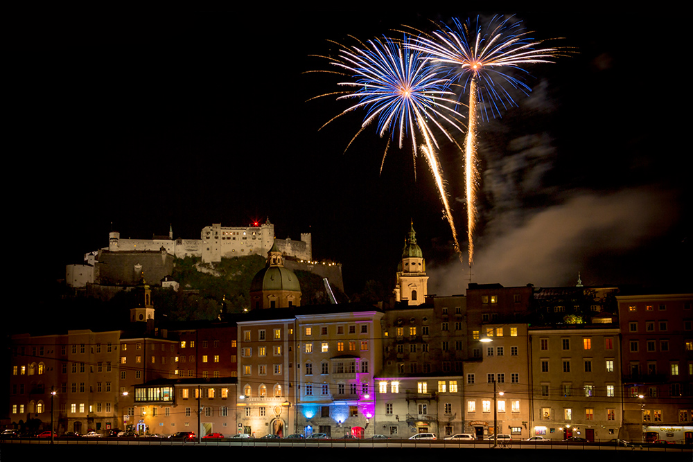 In Salzburg verabschiedet sich der Rupertikirtag mit einem Feuerwerk