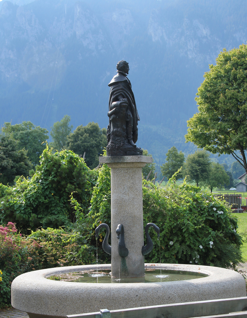 In Schwangau kommt man am Ludwig nicht vorbei