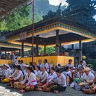 In the courtyard of Pura Melanting