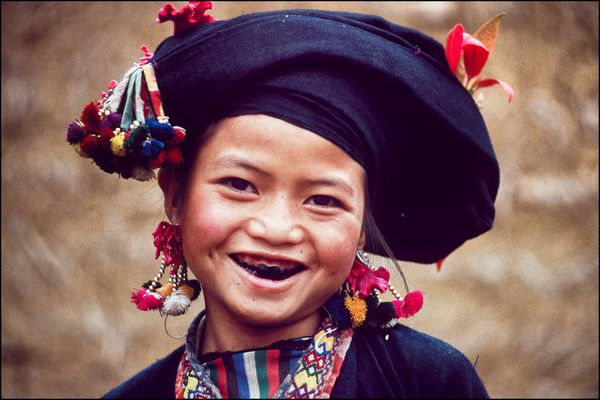 In the highlands of Vietnam at the beginning of the 1990s. 04