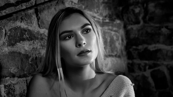 In the shadow [Erstveröffentlichung 15. Januar 2018]