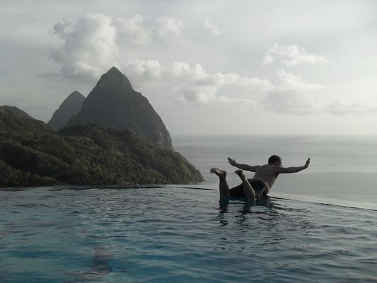 In und über den Wassern der Karibik bei den Pitons