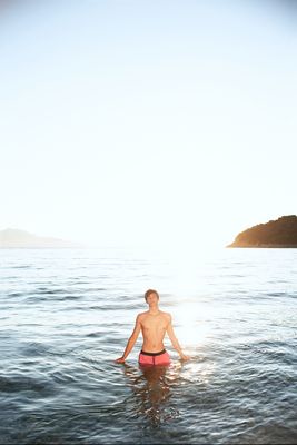 "In vollem Glanze steiget jetzt die Sonne"