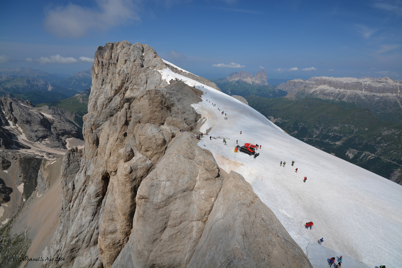 In volo sulle Dolomiti