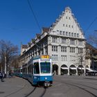 In Zürichs Bahnhofstrasse