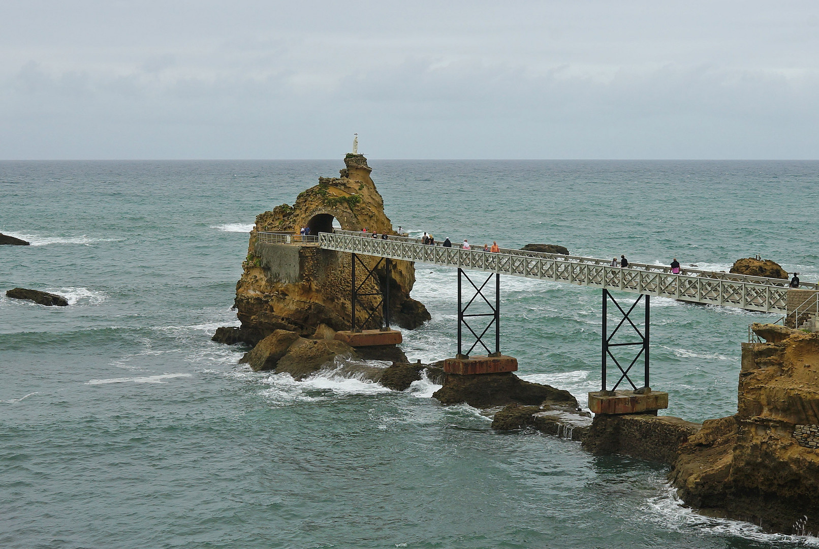 Incontournable ... le rocher de la Vierge