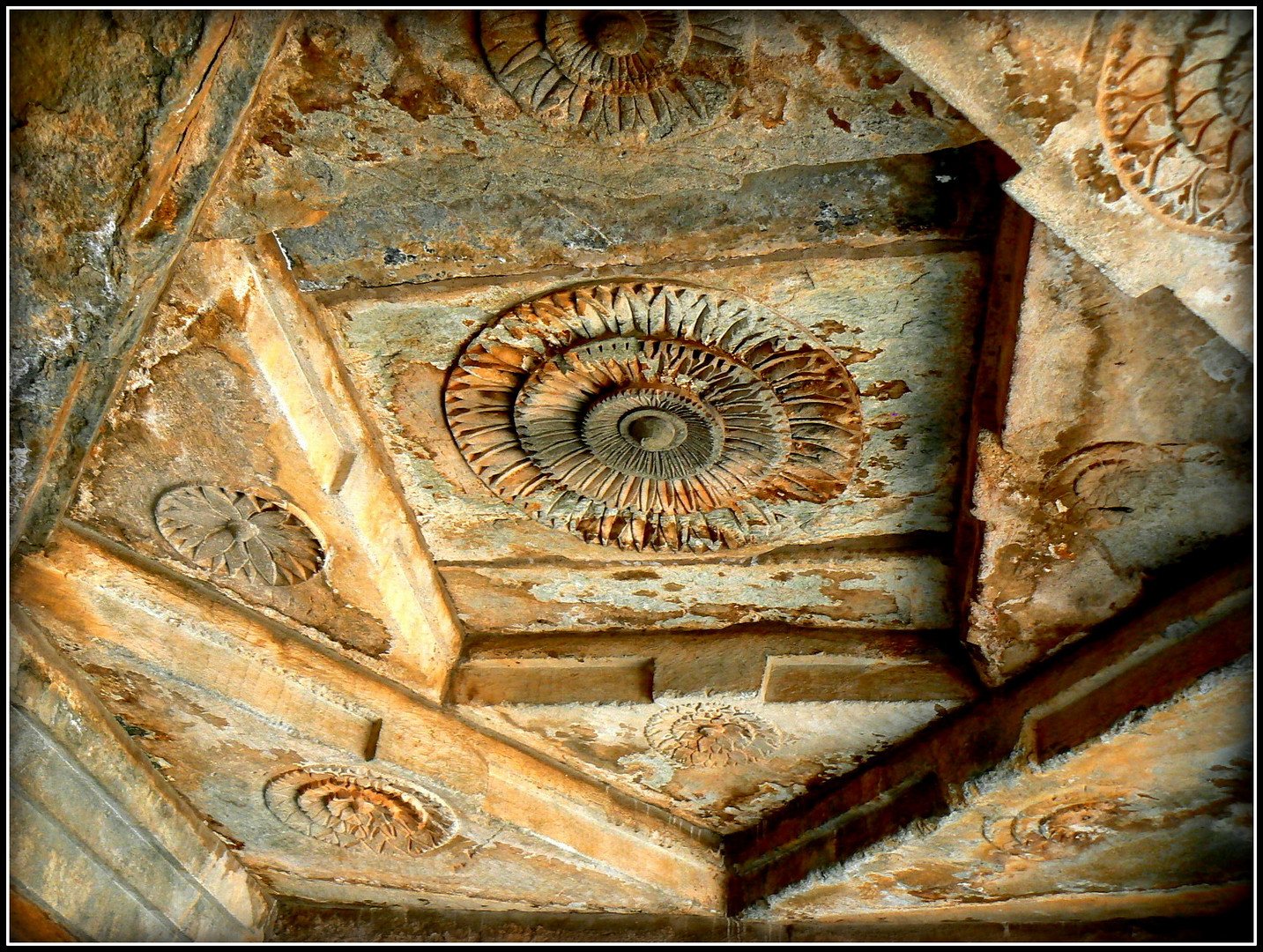 Inde centrale Un plafond du temple 