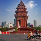 Independence Monument at daytime