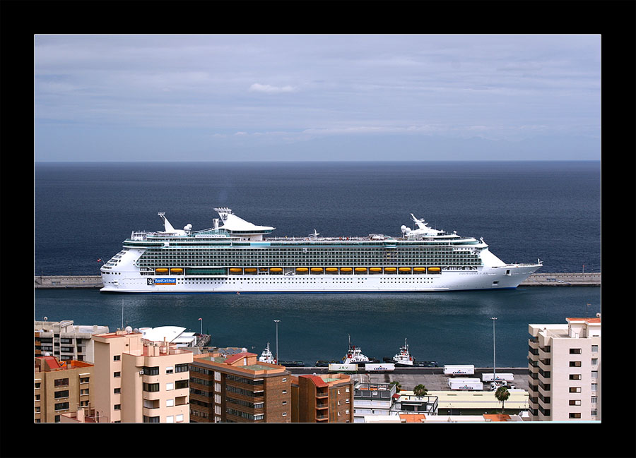 ...Independence of the Seas...